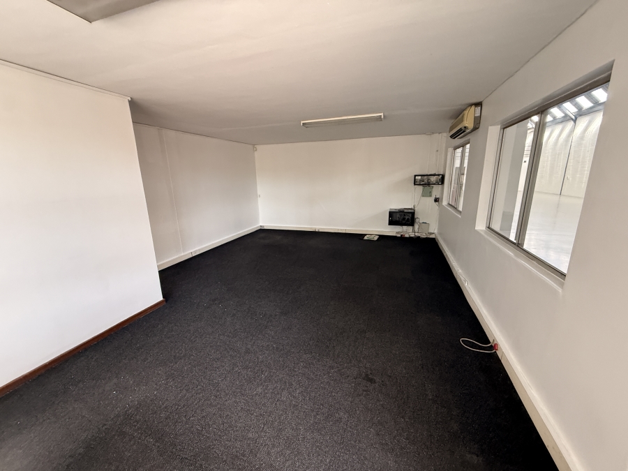 To Let Commercial Property for Rent in Parow Industrial Western Cape
